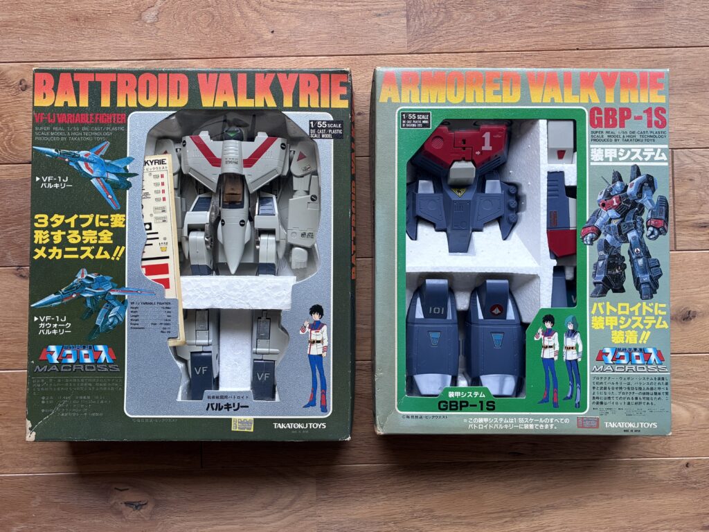 超合金　超時空要塞マクロス　VF-1Sバトロイドバルキリー　GBP-1S走行システム　アーマードバルキリー　完全変形　タカトクトイズ　当時物